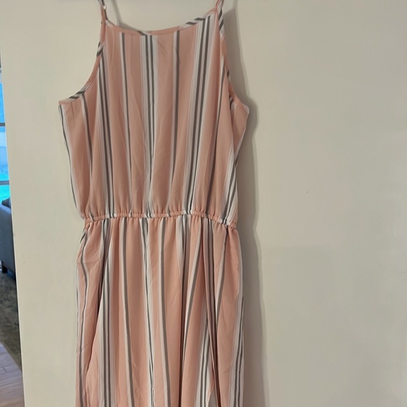 Dress - Picture 2 of 5